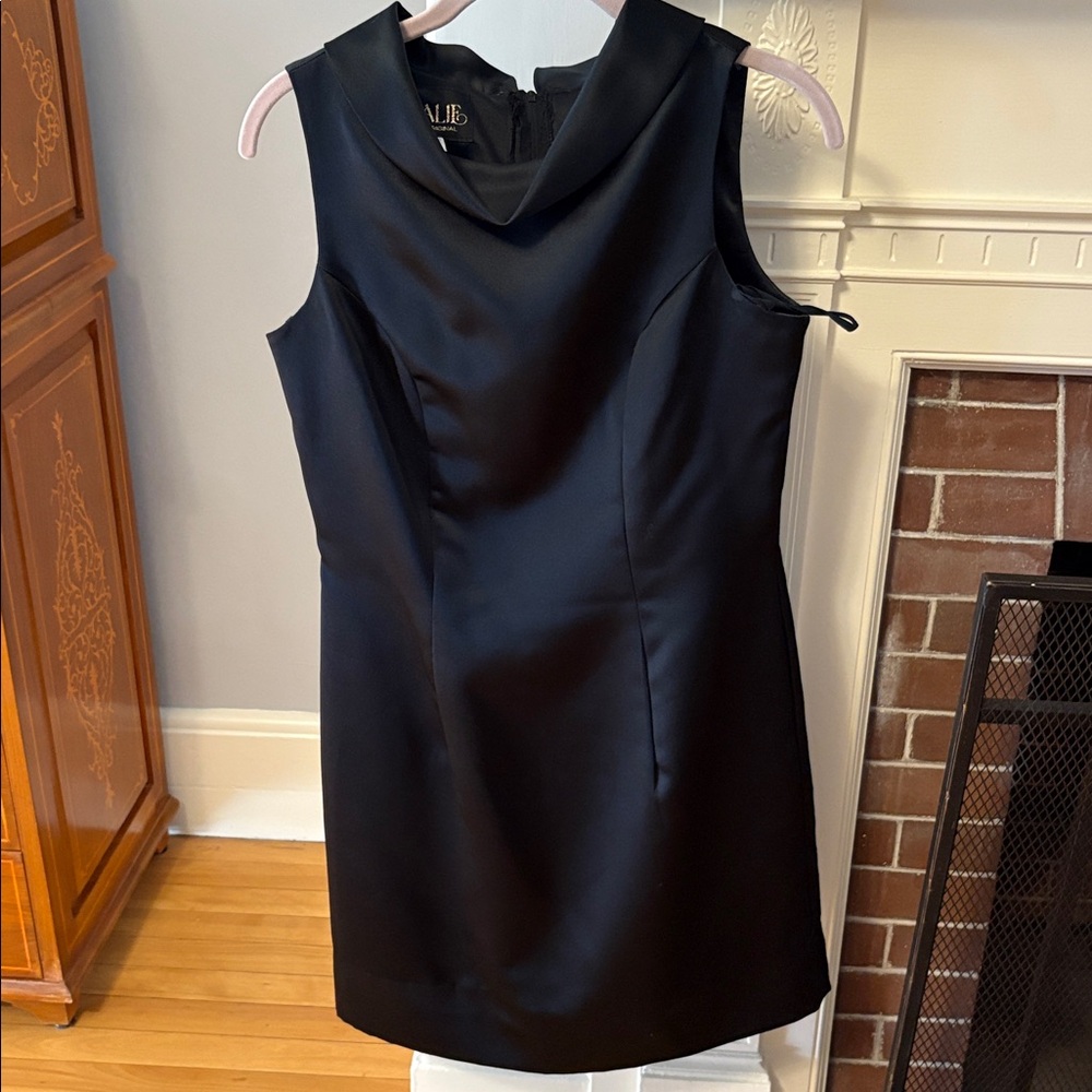 Loralie Vintage Little Black dress EUC  size 8